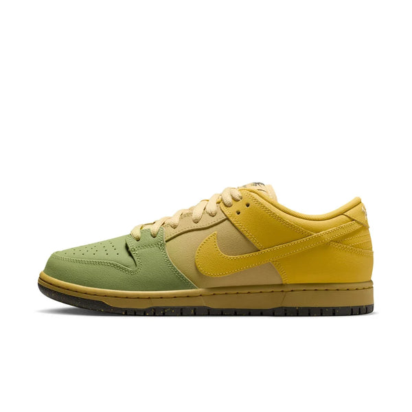 Nike SB Dunk Low Pro - Saffron Quartz/Saffron Quartz-Pear