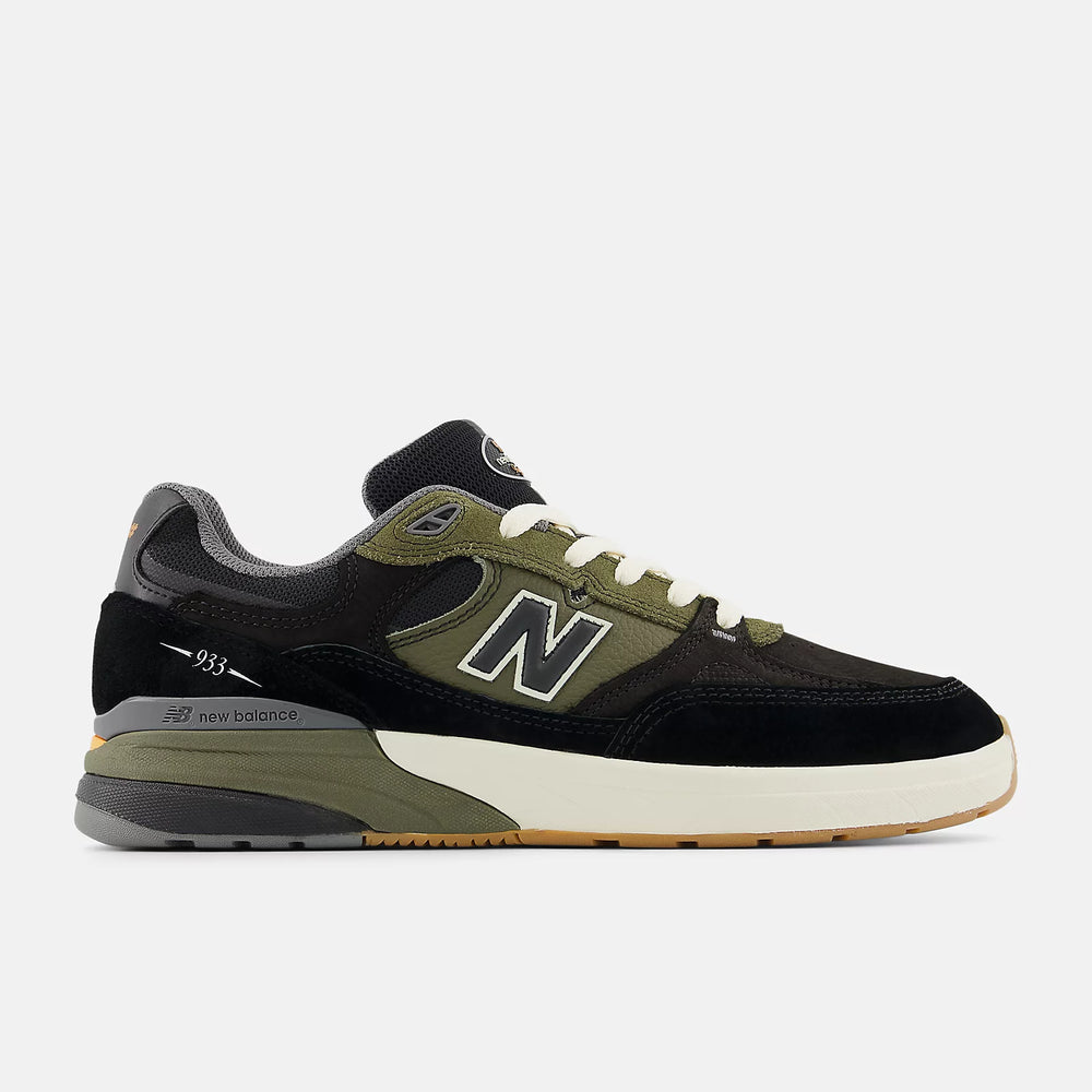 New Balance Andrew Reynolds 933 BST