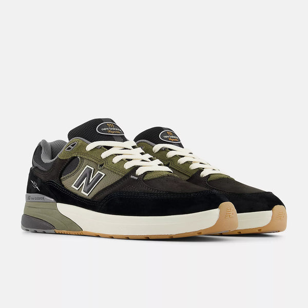 New Balance Andrew Reynolds 933 BST